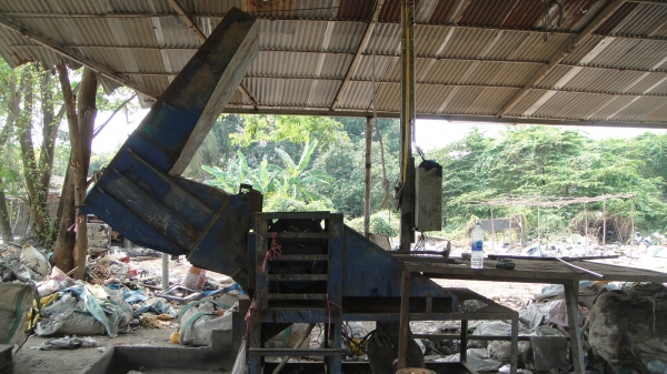 ขายเครื่องโม่พลาสติค เครื่องล้าง เครื่องสลัด เครื่องอบ ครบชุด ทำงานได้เลย เลิกกิจการ ขายถูก ขายเครื่องโม่พลาสติค เครื่องล้าง เครื่องสลัด เครื่องอบ ครบชุด ทำงานได้เลย เลิกกิจการ ขายถูก