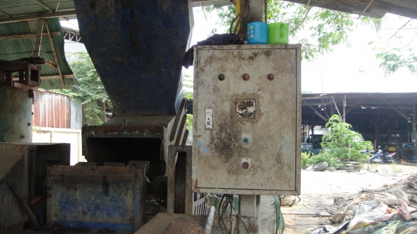 ขายเครื่องโม่พลาสติค เครื่องล้าง เครื่องสลัด เครื่องอบ ครบชุด ทำงานได้เลย เลิกกิจการ ขายถูก ขายเครื่องโม่พลาสติค เครื่องล้าง เครื่องสลัด เครื่องอบ ครบชุด ทำงานได้เลย เลิกกิจการ ขายถูก