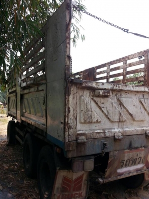 ขายลูกพ่วงไม่ดัมพ์ปี48สนใจติดต่อได้ที่089-9198420