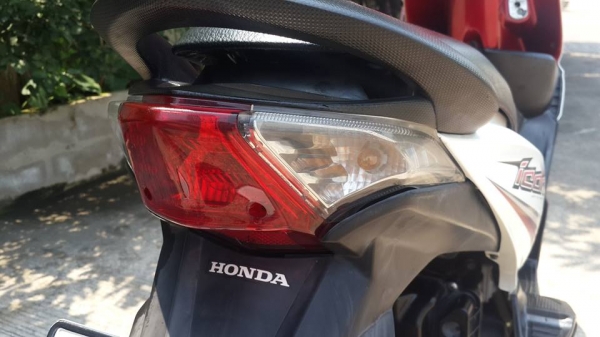 ขาย honda i-con combi brake 110cc. ปี52 รถบ้านแท้100\% ขาย honda i-con combi brake 110cc. ปี52 รถบ้านแท้100\%