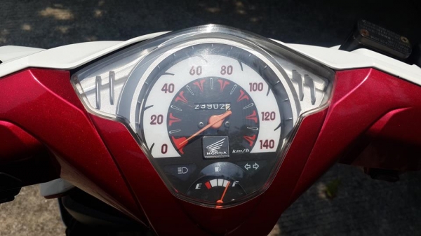 ขาย honda i-con combi brake 110cc. ปี52 รถบ้านแท้100\% ขาย honda i-con combi brake 110cc. ปี52 รถบ้านแท้100\%