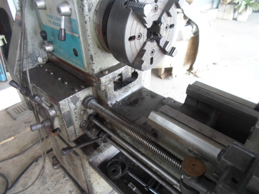 แท่นกลึง 6 ฟุต 3 เพลา เกียร์บล็อก ไต้หวัน ยี่ห้อ เปียงเหลียง สภาพสวย ๆ ใช้งานอยู่ เครื่องเงียบ ด่วน !!! 87,000