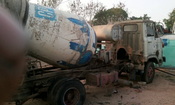 รถโม่ปูน 2.5 คิว