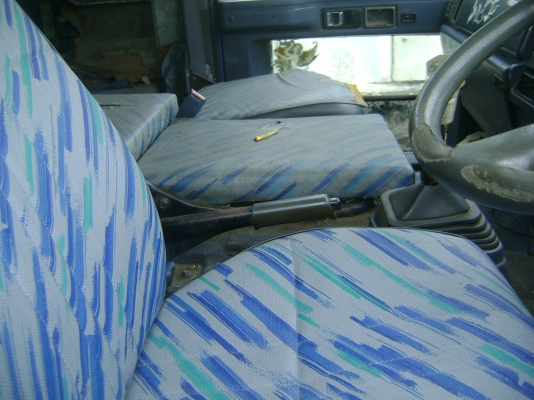 อีชูชุ 195  แรง  พร้อมใช้งาน   ราคา 500,000 บาท ปรับเหลือ  450,000  บาท