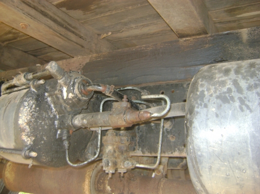 นิสัน UD 160 แรง  ยาว 5.15 เมตร  ราคา  370,000 บาท