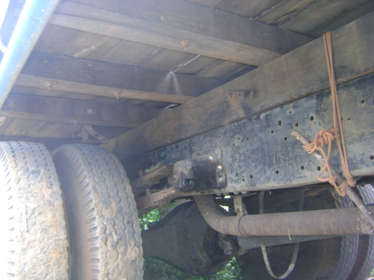 นิสัน UD 160 แรง  ยาว 5.15 เมตร  ราคา  370,000 บาท