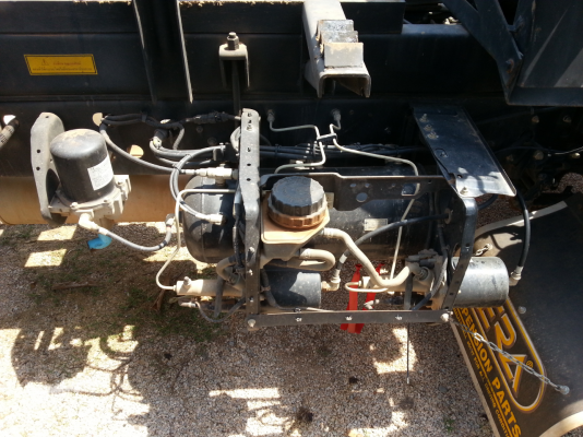 ขาย 6 ล้อ ดั้ม ฮีโน่เมก้าซี่รี่ 500  fc 9j 175 แรง ปี55 มีอีก 1 คันปลายปี 55  175 แรง (ยาว 4 เมตร)วิ่ง 60,000 โล เช่นกัน ราคา 1,050,000.-ต่อรองได้ครับ