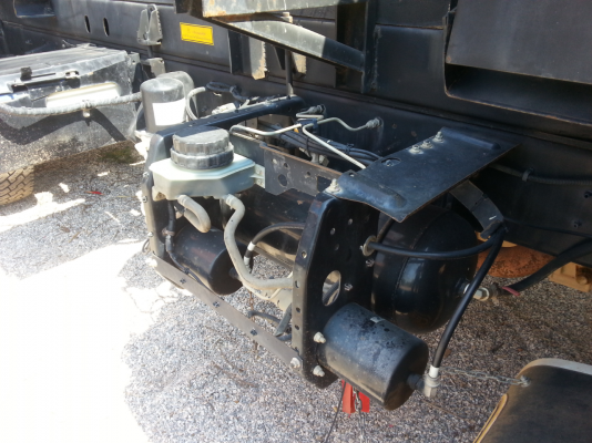 ขาย 6 ล้อ ดั้ม ฮีโน่เมก้าซี่รี่ 500  fc 9j 175 แรง ปี55 มีอีก 1 คันปลายปี 55  175 แรง (ยาว 4 เมตร)วิ่ง 60,000 โล เช่นกัน ราคา 1,050,000.-ต่อรองได้ครับ