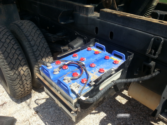 ขาย 6 ล้อ ดั้ม ฮีโน่เมก้าซี่รี่ 500  fc 9j 175 แรง ปี55 มีอีก 1 คันปลายปี 55  175 แรง (ยาว 4 เมตร)วิ่ง 60,000 โล เช่นกัน ราคา 1,050,000.-ต่อรองได้ครับ