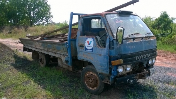 ขาย 6 ล้อ TOYOTA BU87 เครื่อง 14B 115 แรม้า คัสซีสวยตลอดเส้น ยกเครื่องลงแล้วแต่ยังไม่ได้ซ่อมให้ไปซ่อมเอง ทะเบียนพร้อมชุดโอนครบ