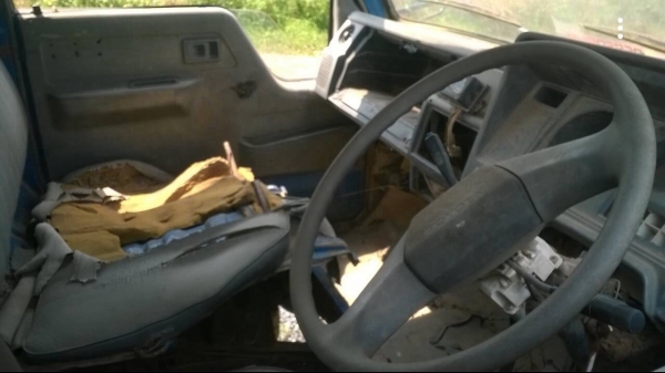 ขาย 6 ล้อ TOYOTA BU87 เครื่อง 14B 115 แรม้า คัสซีสวยตลอดเส้น ยกเครื่องลงแล้วแต่ยังไม่ได้ซ่อมให้ไปซ่อมเอง ทะเบียนพร้อมชุดโอนครบ