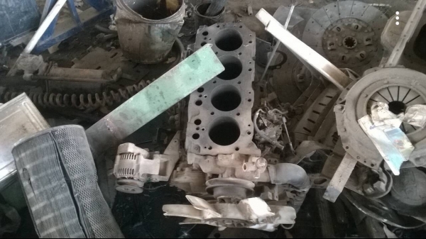 ขาย 6 ล้อ TOYOTA BU87 เครื่อง 14B 115 แรม้า คัสซีสวยตลอดเส้น ยกเครื่องลงแล้วแต่ยังไม่ได้ซ่อมให้ไปซ่อมเอง ทะเบียนพร้อมชุดโอนครบ