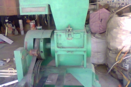 เครื่องโม่พลาสติกกรอบ พร้อมใช้งาน 55,000บาท