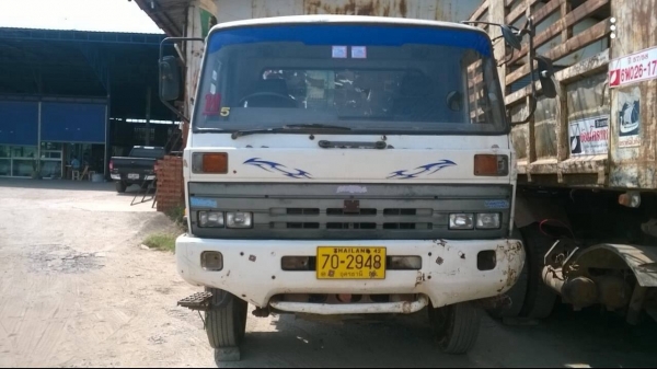 ขาย 10 ล้อดั้ม UD CWM431M ปี 44 มีระบบลากพ่วง เครื่อง PE6 เทอร์โบ 250 แรงม้า คัสซีสวยตลอดเส้น ทะเบียนเต็มพร้อมโอนครับ