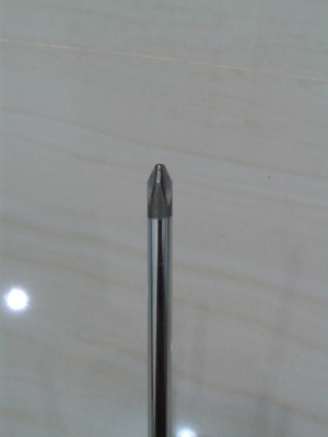 ไขควงสี่แฉก 8" SATA 60202 ไขควงสี่แฉก 8" SATA 60202