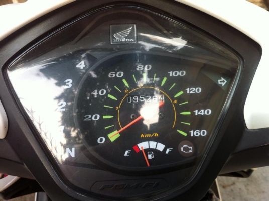 ขออนุญาติขาย Honda Wave 110i ตัว Top ล้อแม็ก สภาพดี โอนให้ฟรีครับ