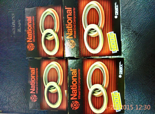 ฟลายวิล  พร้อมผ้าคลัซ หวีครัช และ  oil seal เกีย เบนซิล national  maxico  จิ๊ปมิตซู