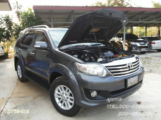 ขายด่วน TOYOTA, FORTUNER 3.0 V TOP  ปี12 สภาพเดิมๆ สวยมากครับ ราคาสุดคุ้ม