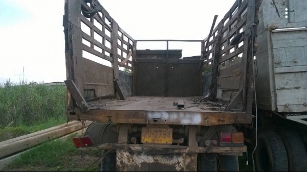 ขายลูกพ่วง 2 คานดั้ม ยาว 6 เมตร ยางมีใส่ให้ครบทุกเส้น มีให้เลือก 2 คัน ทะเบียนพร้อม ชุดโอนครบ