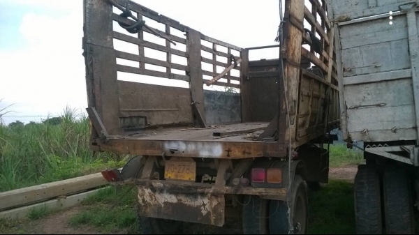 ขายลูกพ่วง 2 คานดั้ม ยาว 6 เมตร ยางมีใส่ให้ครบทุกเส้น มีให้เลือก 2 คัน ทะเบียนพร้อม ชุดโอนครบ