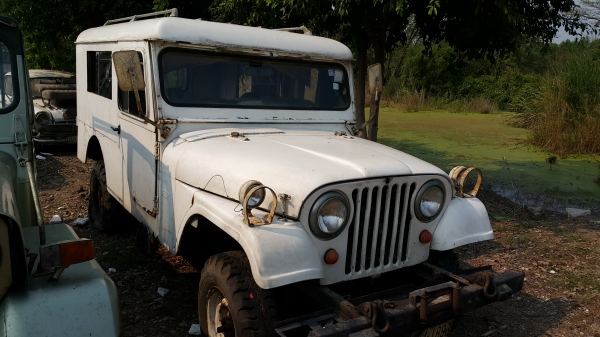 ขาย jeep CJ6"รถพยาบาล"
