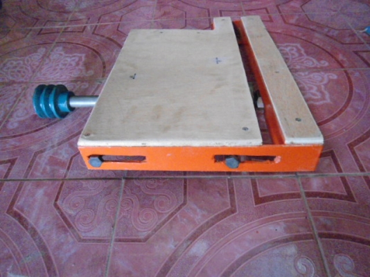 ขายแท่นโต๊ะเลื่อยวงเดือน ติดหน้ารถไถนาเดินตาม