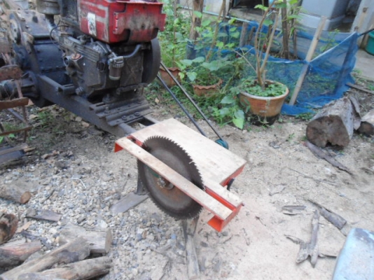 ขายแท่นโต๊ะเลื่อยวงเดือน ติดหน้ารถไถนาเดินตาม