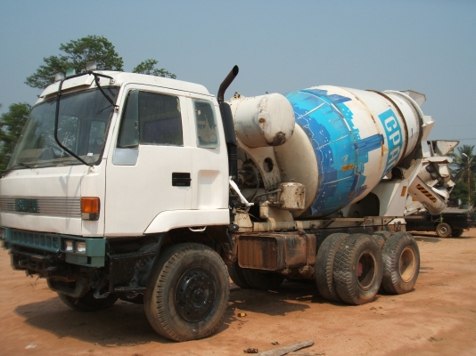 ขายรถสิบล้อ 2 เพลา โม่ปูน 6 คิว ปั้มซาวเออร์ เบอร์ 22 เครื่องยนต์อีซูซุ 275 แรงม้า