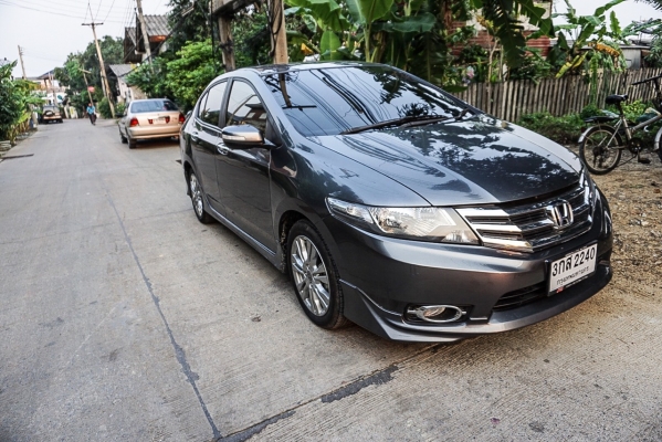 2013 HONDA CITY 1.5AT SVรุ่นTOPสุด  i-VTEC Modulo สภาพนางฟ้าราคาถูกด่วนๆ