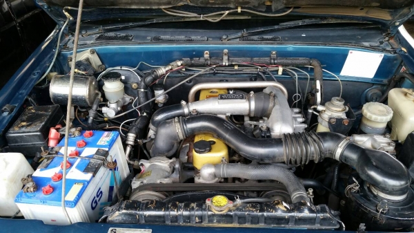 รถบ้านสภาพเลี่ยม อีซูซุคามิโอปี95 เครื่อง 2500 เทอร์โบ