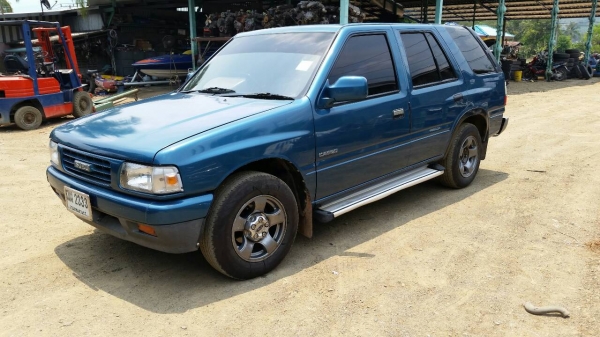 รถบ้านสภาพเลี่ยม อีซูซุคามิโอปี95 เครื่อง 2500 เทอร์โบ