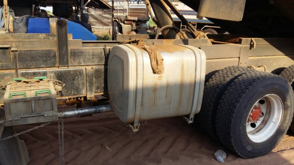 ขายรถพ่วง 22 ล้อ หรือ แม่เดี่ยว กระบะเหล็กคอกเกษตรดั้ม ISUZU 210 วางเครื่อง.320 โบอินเตอร์คูลเลอน์ เกียร์คูลเลอร์ รถสวยมากๆ ราคา.1100000 ต่อรอง สนใจรีบจองด่วน