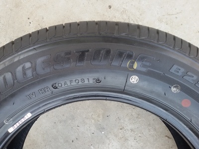 ขายยางป้ายแดง175/70/14 ปี 0815 BRIDGESTONE B250  4 เส้น