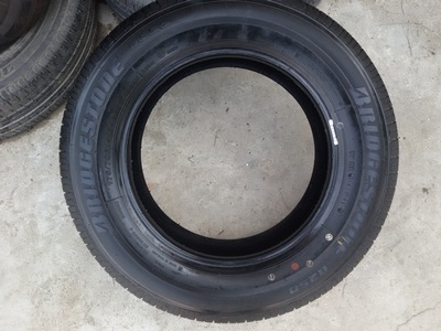 ขายยางป้ายแดง175/70/14 ปี 0815 BRIDGESTONE B250  4 เส้น