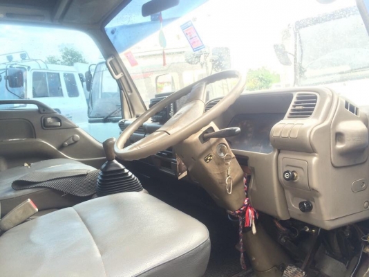 ขายNQRครัชซีใหญ่ ยาว 5,50 มราคาคุยกันได้