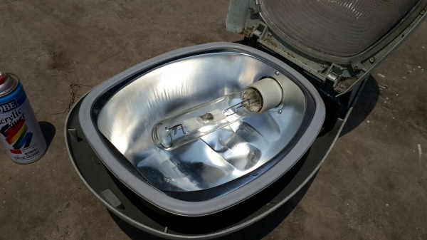 ขายโคมไฟถนน 250W สภาพดี พร้อมใช้ Body เป็น Aluminium