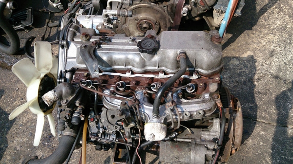 ขายเครื่องยนต์ดีเซลโตโยต้า 2L 2.45