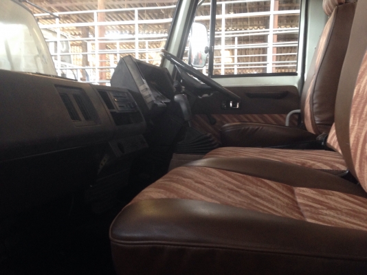 ขายรถ 10 ล้อ อีซูซุ รุ่น ร็อคกี้ 175 แรง เพลาเดียว กระบะไม้ยาว 6 เมตร ขายรถ 10 ล้อ อีซูซุ รุ่น ร็อคกี้ 175 แรง เพลาเดียว กระบะไม้ยาว 6 เมตร