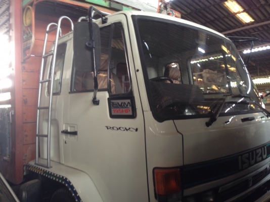 ขายรถ 10 ล้อ อีซูซุ รุ่น ร็อคกี้ 175 แรง เพลาเดียว กระบะไม้ยาว 6 เมตร ขายรถ 10 ล้อ อีซูซุ รุ่น ร็อคกี้ 175 แรง เพลาเดียว กระบะไม้ยาว 6 เมตร