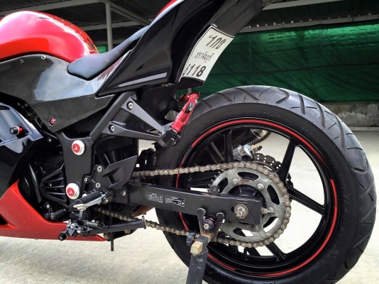 NINJA 250 ปี2010สภาพนางฟ้าแต่งเต็มๆราคาเพียง 79500 ลาย ลิมิเต็ด แท้ สีเดิมทั้งคัน