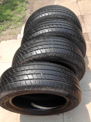 185/60R15 DUNLOP SP SPORT 2030 ปี2012 ชุด 4 เส้น TEL.081-427-3941 185/60R15 DUNLOP SP SPORT 2030 ปี2012 ชุด 4 เส้น TEL.081-427-3941