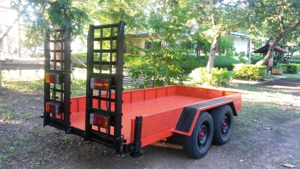 ขายรถขุดขนาดเล็กพร้อมเทลเลอร์ลากบรรทุก