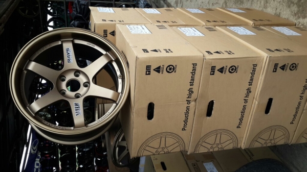 ล้อแม็ก Te37ก้านตรง งานspp ขอบ18 ราคาไม่แพง