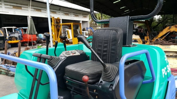 ขาย รถขุด KOMATSU รุ่น PC30-7- คันที่ 1 มือสอง นำเข้าญี่ปุ่น แทร็กเหล็กสวย มีให้เลือกหลายคัน สลักแน่น ทุกส่วน มือถือ/LINE ID : 0818753444 ขาย รถขุด KOMATSU รุ่น PC30-7- คันที่ 1 มือสอง นำเข้าญี่ปุ่น แทร็กเหล็กสวย มีให้เลือกหลายคัน สลักแน่น ทุกส่วน มือถือ/LINE ID : 0818753444