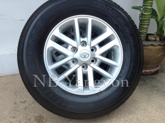 ล้อแม็ก Fortuner , Vigo Champ ขอบ 17 พร้อมยางบริสโตน 265-65-17 ปี 14