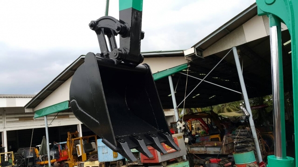 ขาย รถขุด KOMATSU รุ่น PC30-7- คันที่ 2 มือสอง นำเข้าญี่ปุ่น แทร็กเหล็กสวย มีให้เลือกหลายคัน สลักแน่น ทุกส่วน มือถือ/LINE ID : 0818753444 ขาย รถขุด KOMATSU รุ่น PC30-7- คันที่ 2 มือสอง นำเข้าญี่ปุ่น แทร็กเหล็กสวย มีให้เลือกหลายคัน สลักแน่น ทุกส่วน มือถือ/LINE ID : 0818753444