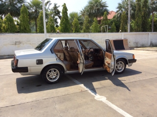 ขายรถโตโยต้า โคโรน่าหน้าแหลม เครื่องเดิม1.6 เกียร์ธรรมดา ติดแก๊สLPG ภายในเบาะสวยเดิมๆ แอร์เย็น วิทยุCDมีพร้อม ตัวถังเดิมๆสีมีริ้วรอย ไม่มีผุ แม็ก14 รถทรงเดิมดี ขับดีครับ พร้อมใช้