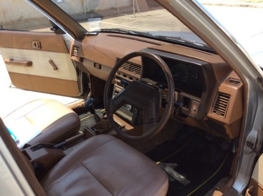 ขายรถโตโยต้า โคโรน่าหน้าแหลม เครื่องเดิม1.6 เกียร์ธรรมดา ติดแก๊สLPG ภายในเบาะสวยเดิมๆ แอร์เย็น วิทยุCDมีพร้อม ตัวถังเดิมๆสีมีริ้วรอย ไม่มีผุ แม็ก14 รถทรงเดิมดี ขับดีครับ พร้อมใช้