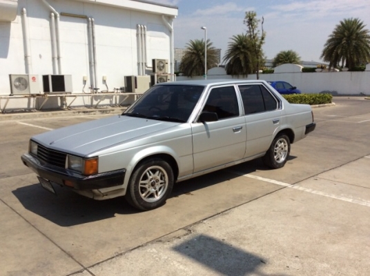 ขายรถโตโยต้า โคโรน่าหน้าแหลม เครื่องเดิม1.6 เกียร์ธรรมดา ติดแก๊สLPG ภายในเบาะสวยเดิมๆ แอร์เย็น วิทยุCDมีพร้อม ตัวถังเดิมๆสีมีริ้วรอย ไม่มีผุ แม็ก14 รถทรงเดิมดี ขับดีครับ พร้อมใช้