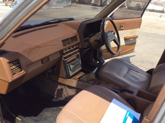 ขายรถโตโยต้า โคโรน่าหน้าแหลม เครื่องเดิม1.6 เกียร์ธรรมดา ติดแก๊สLPG ภายในเบาะสวยเดิมๆ แอร์เย็น วิทยุCDมีพร้อม ตัวถังเดิมๆสีมีริ้วรอย ไม่มีผุ แม็ก14 รถทรงเดิมดี ขับดีครับ พร้อมใช้